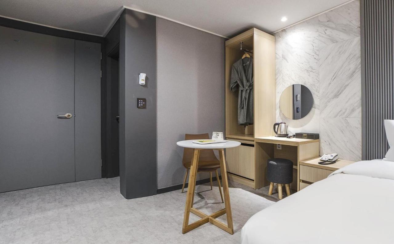 Jj Hotel Seongnam Dış mekan fotoğraf